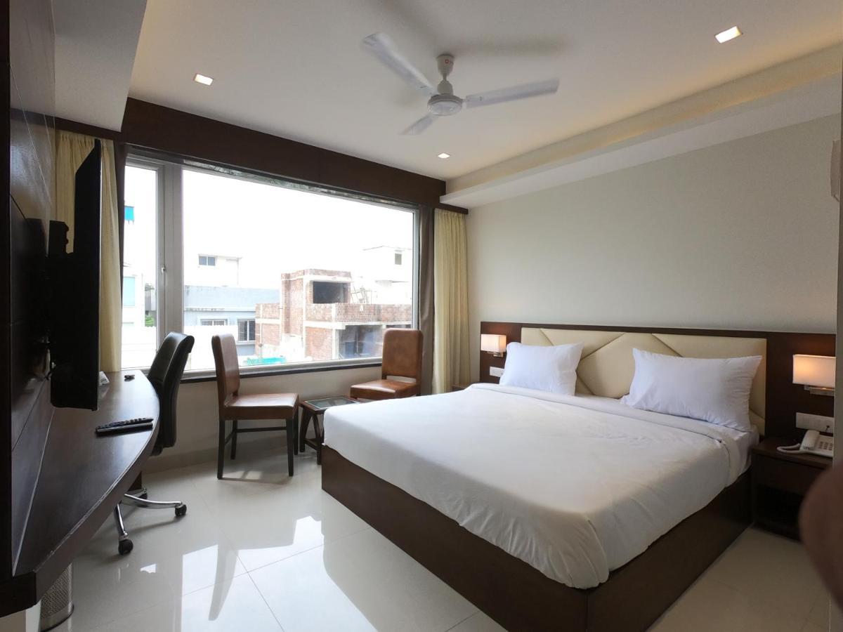 Hotel The Bellevue 印多尔 外观 照片