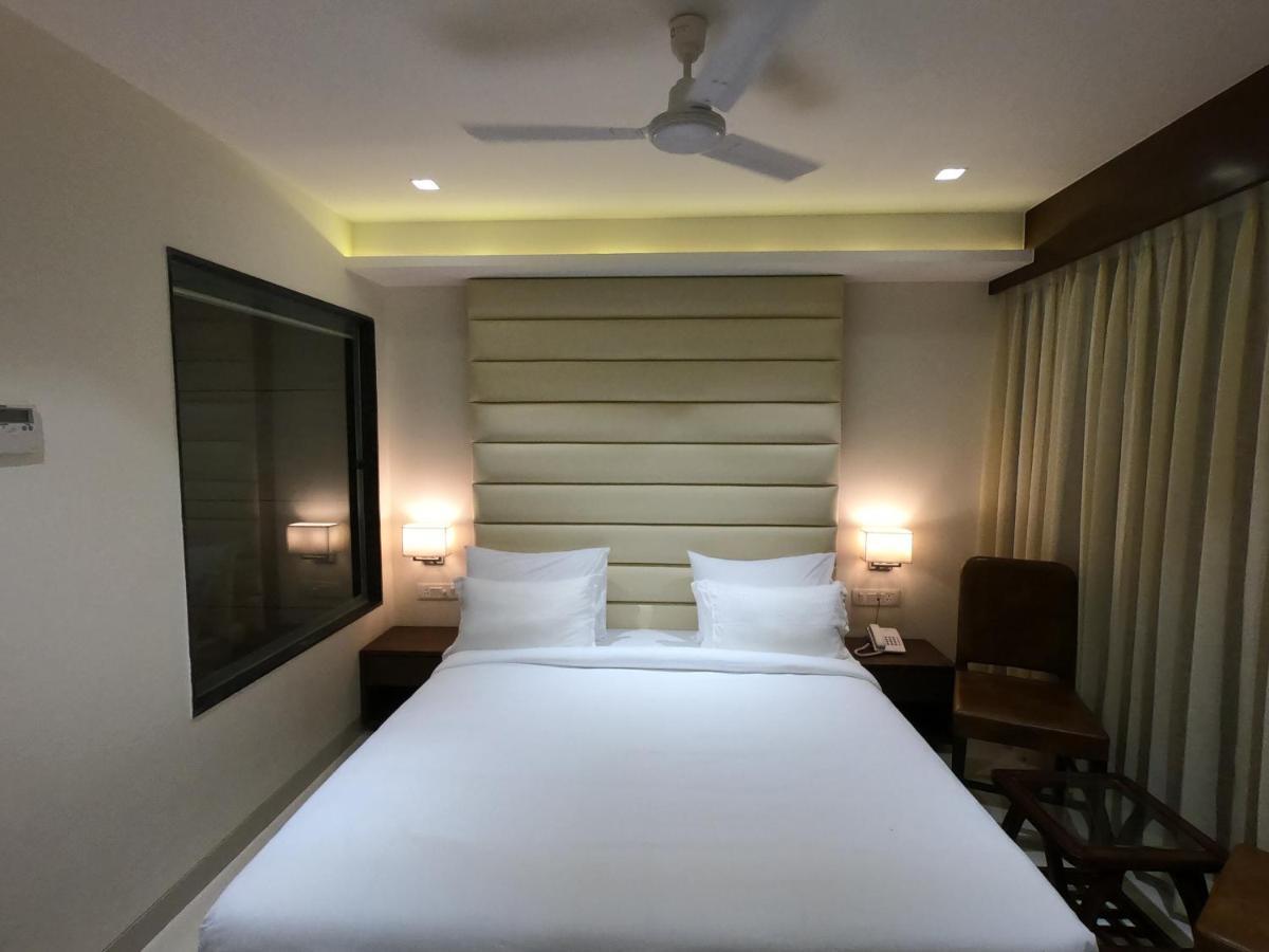 Hotel The Bellevue 印多尔 外观 照片