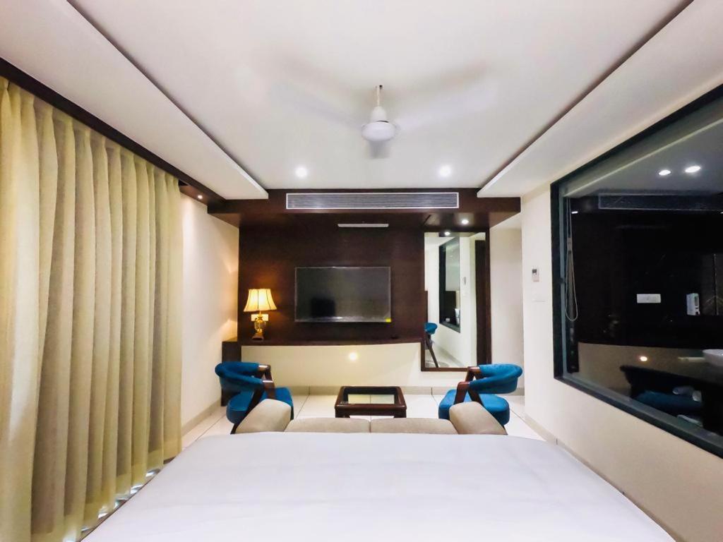 Hotel The Bellevue 印多尔 外观 照片